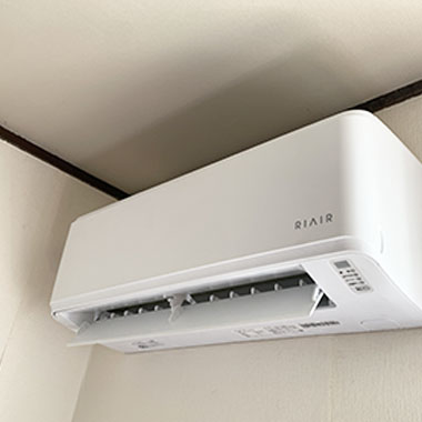 エアコン取り付け様子