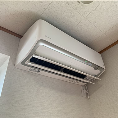 エアコン取り付け様子